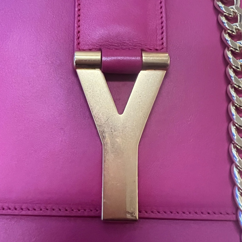 YVES SAINT LAURENT
Pink Calfskin Leather Ligne Y Clutch Bag - Picture 6 of 9